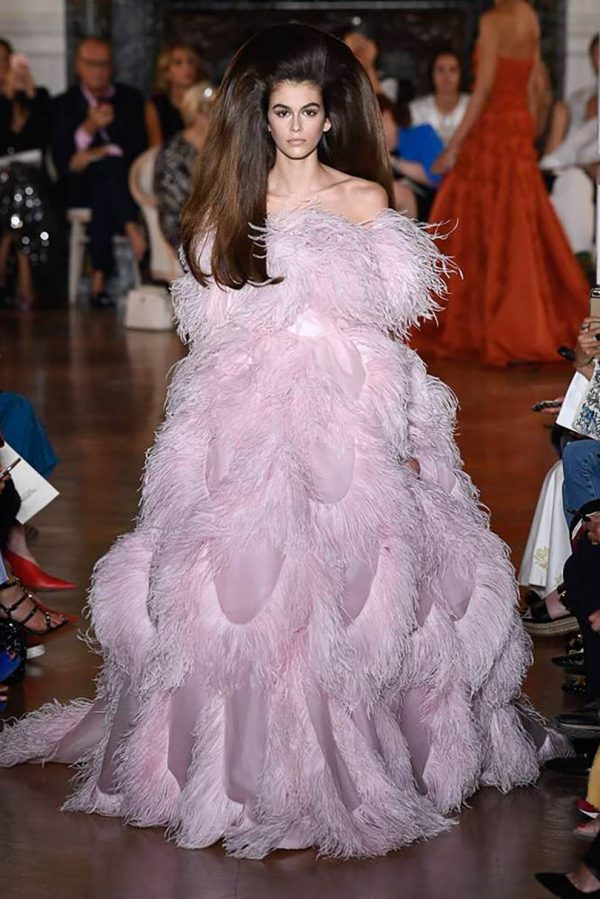 Valentino Autumn – Winter 2018 Couture Collection – Classy and fabulous ...